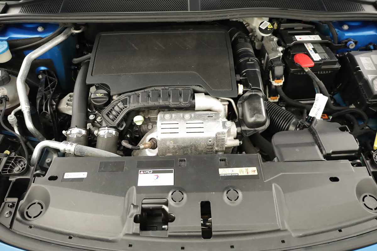 peugeot-308-2024-gasolina-1199cc