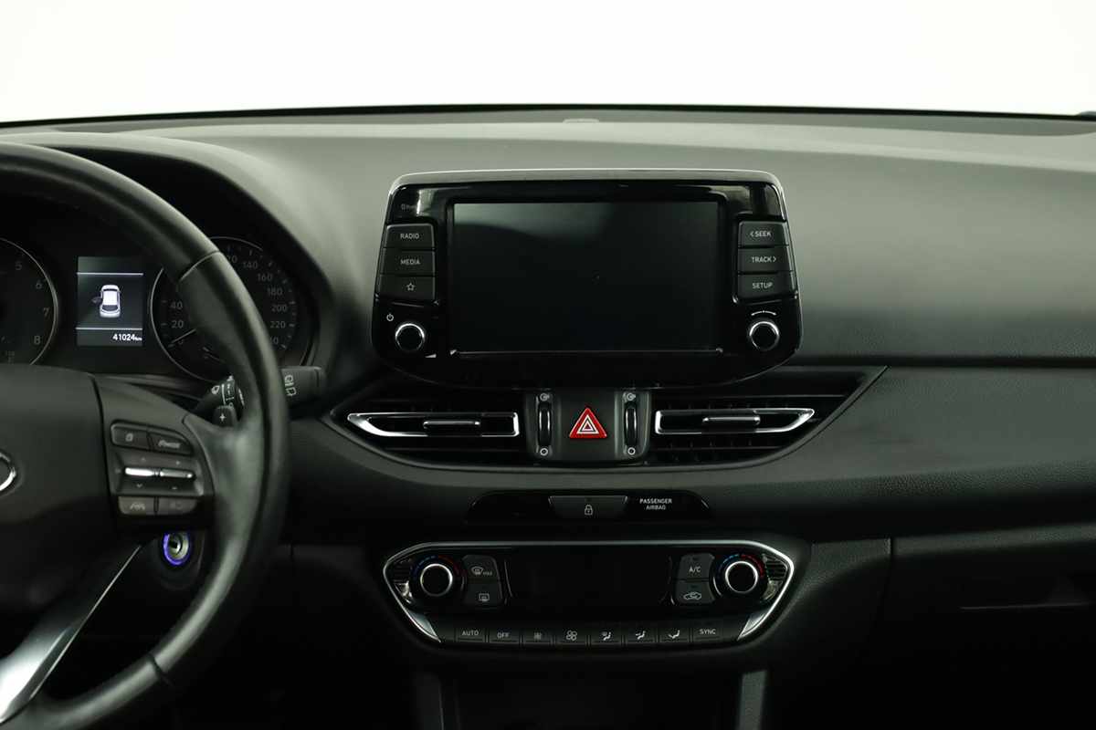 hyundai-i30-2024-gasolina-998cc