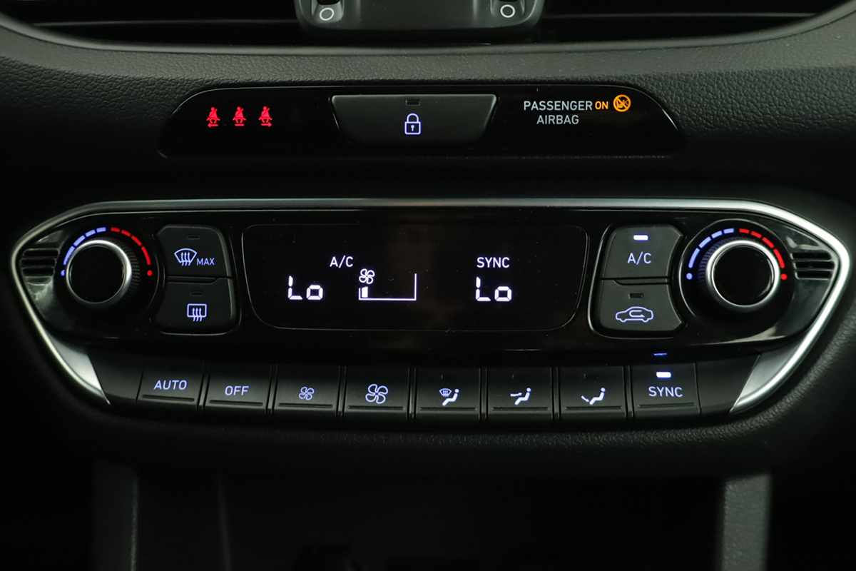 hyundai-i30-2024-gasolina-998cc