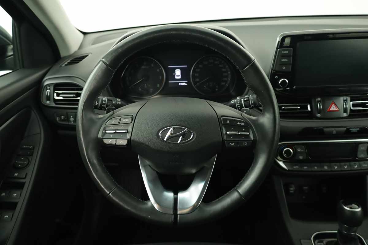 hyundai-i30-2024-gasolina-998cc