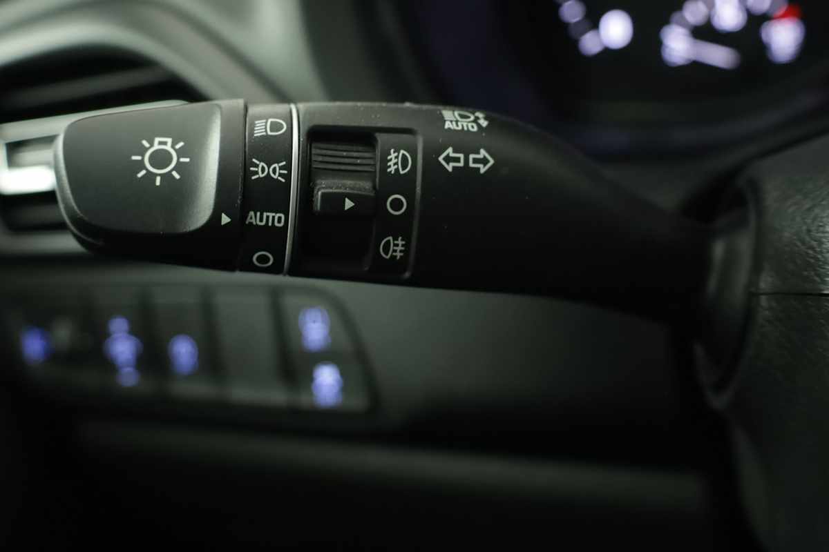 hyundai-i30-2024-gasolina-998cc