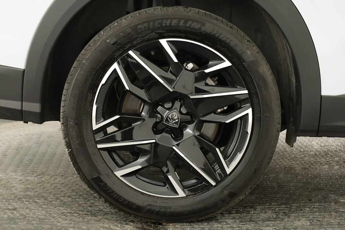 peugeot-5008-2025-gasolina-1199cc