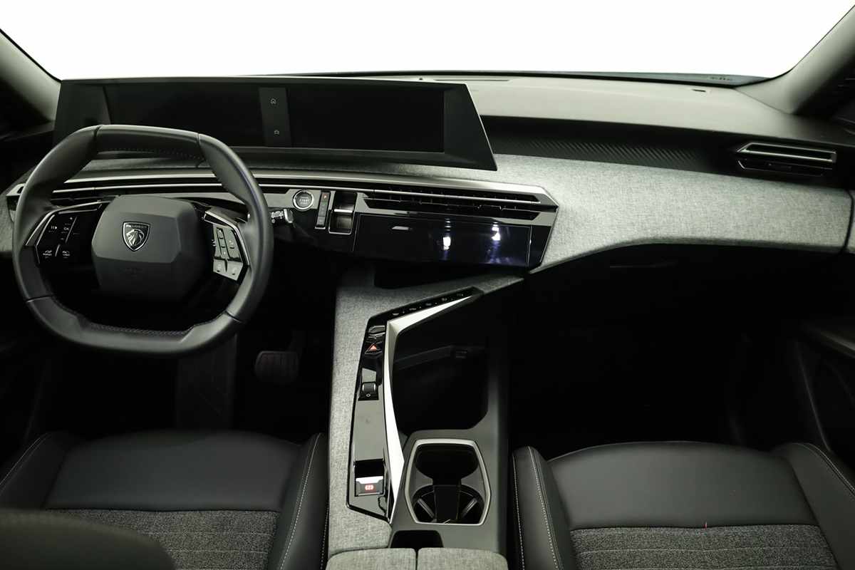 peugeot-5008-2025-gasolina-1199cc