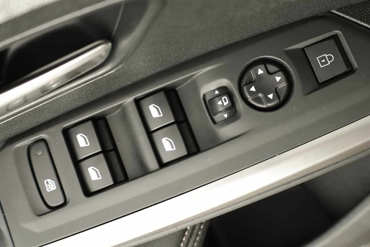 peugeot-5008-2025-gasolina-1199cc
