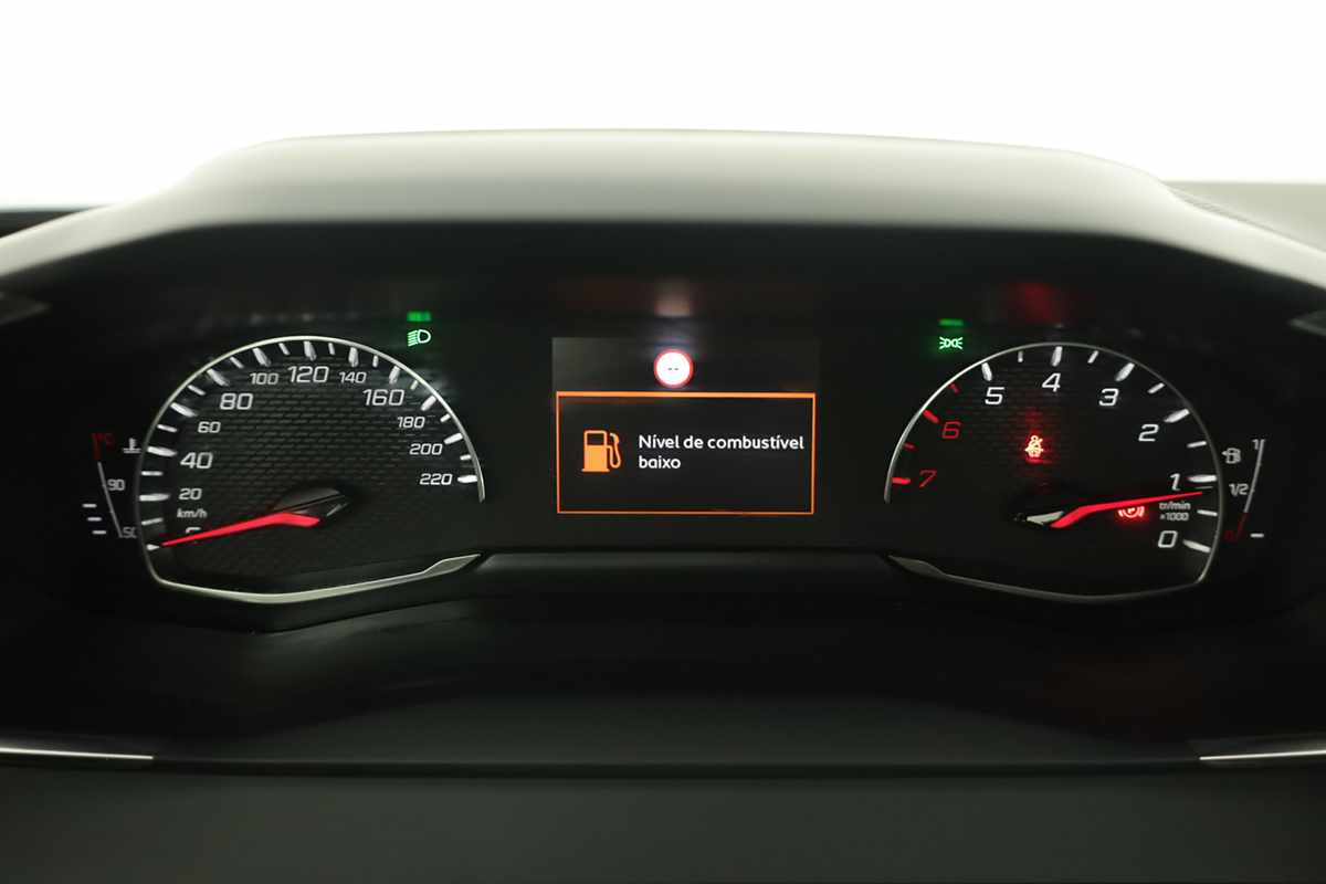 peugeot-2008-2022-gasolina-1199cc