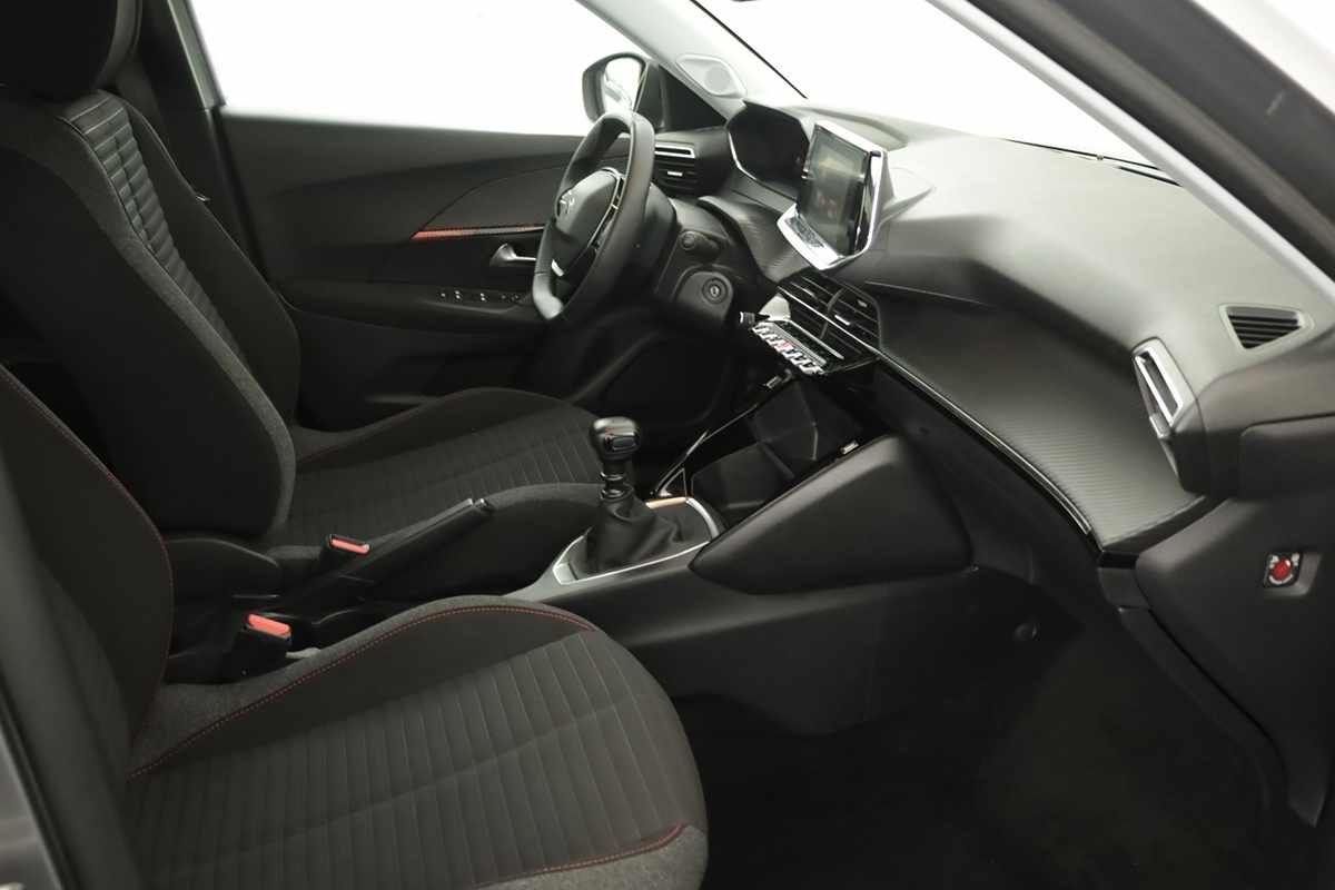peugeot-2008-2022-gasolina-1199cc