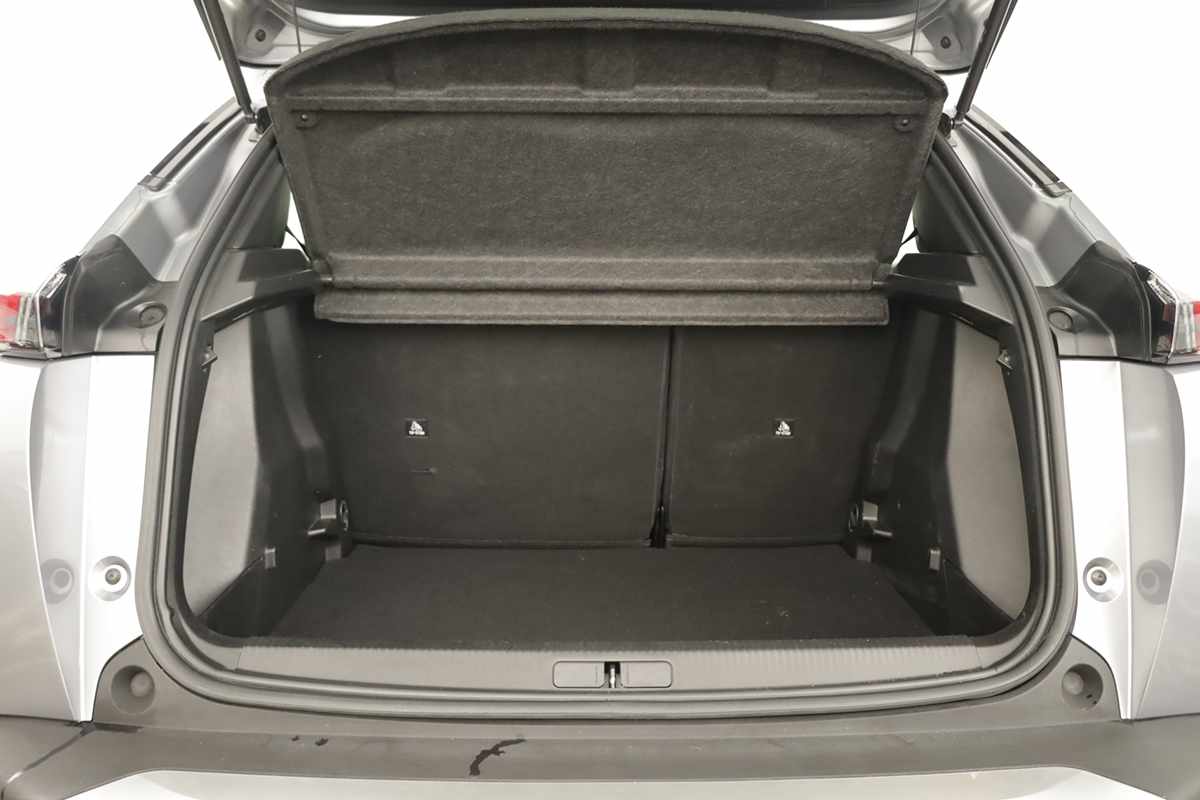 peugeot-2008-2022-gasolina-1199cc