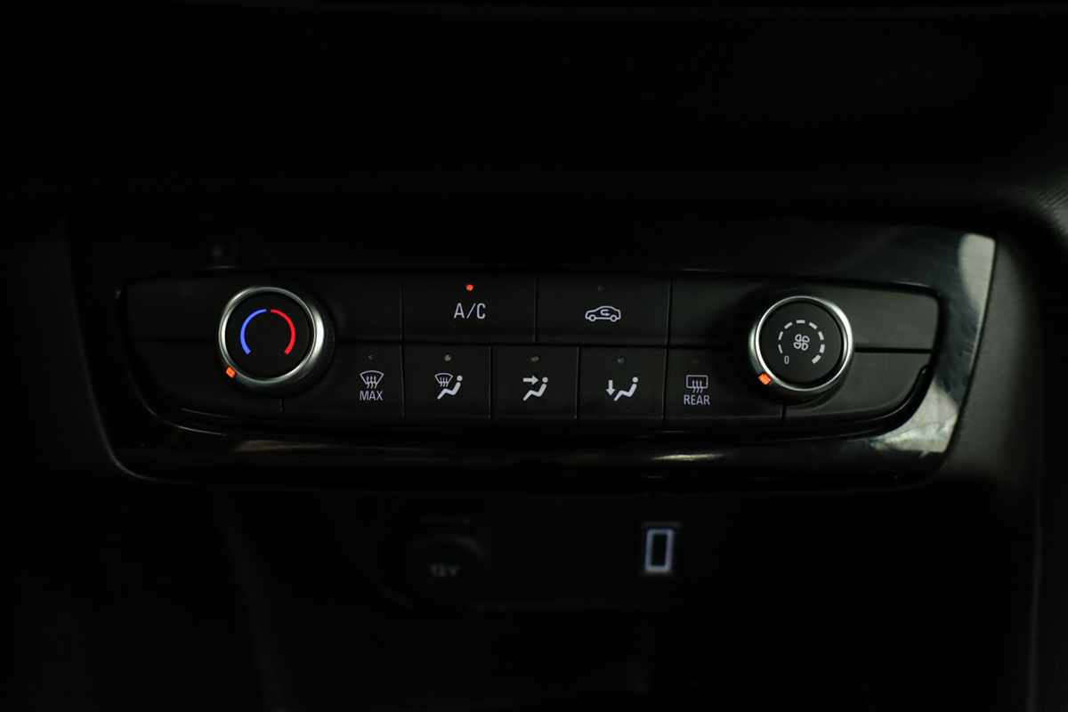 opel-corsa-2025-gasolina-1199cc