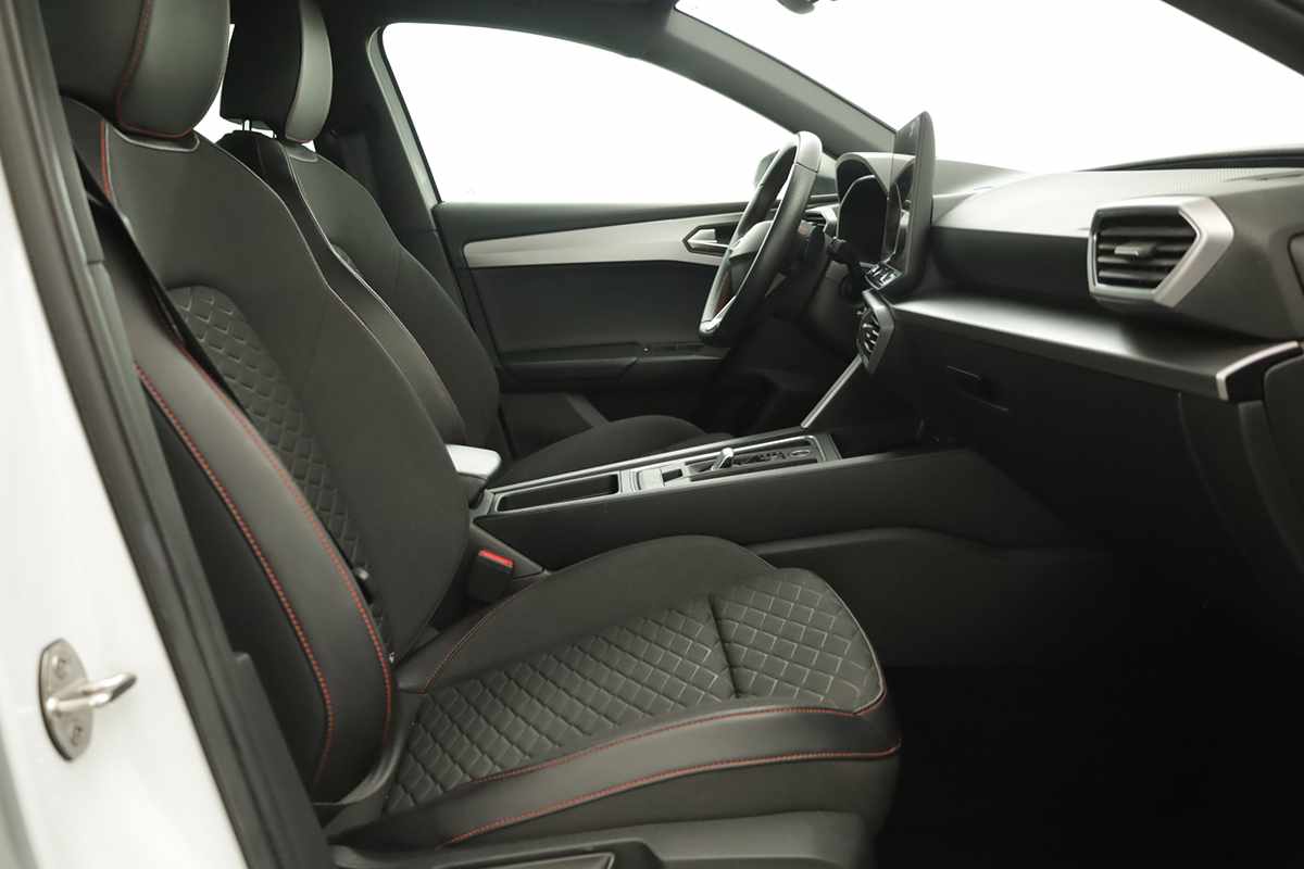 seat-leon-st-2025-hibrido-a-gasolina-1498cc