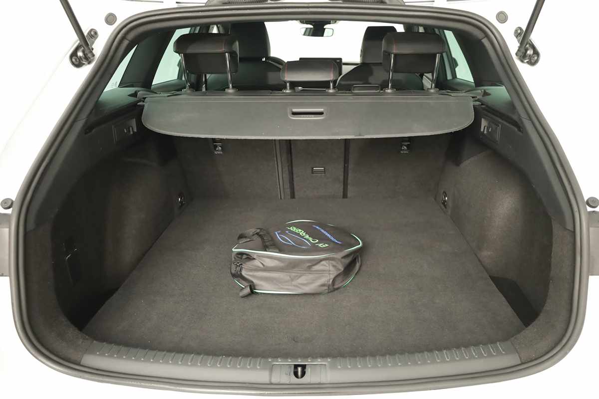 seat-leon-st-2025-hibrido-a-gasolina-1498cc