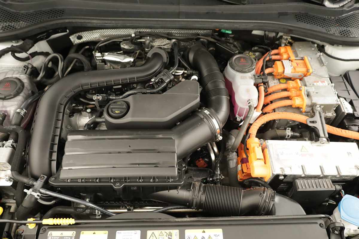 seat-leon-st-2025-hibrido-a-gasolina-1498cc