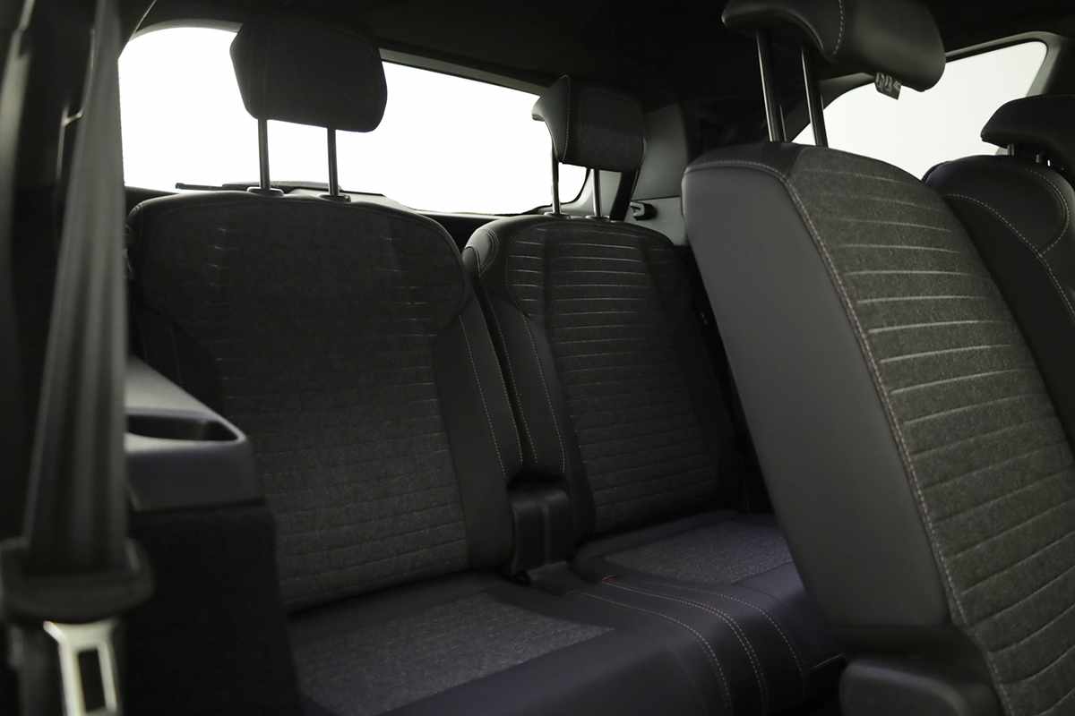 peugeot-5008-2025-gasolina-1199cc