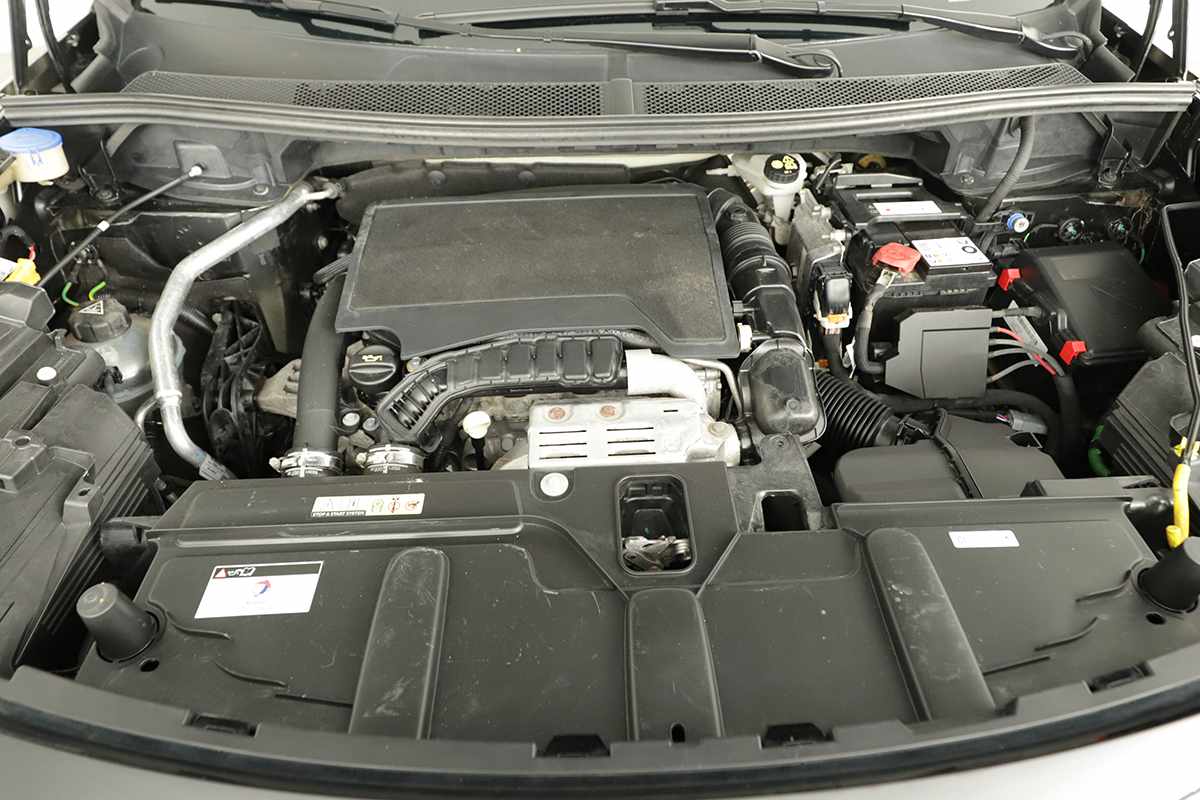 peugeot-3008-2023-gasolina-1199cc