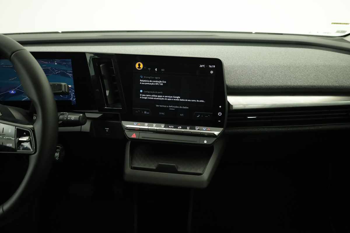 renault-megane-e-tech-2024-eletrico-0cc