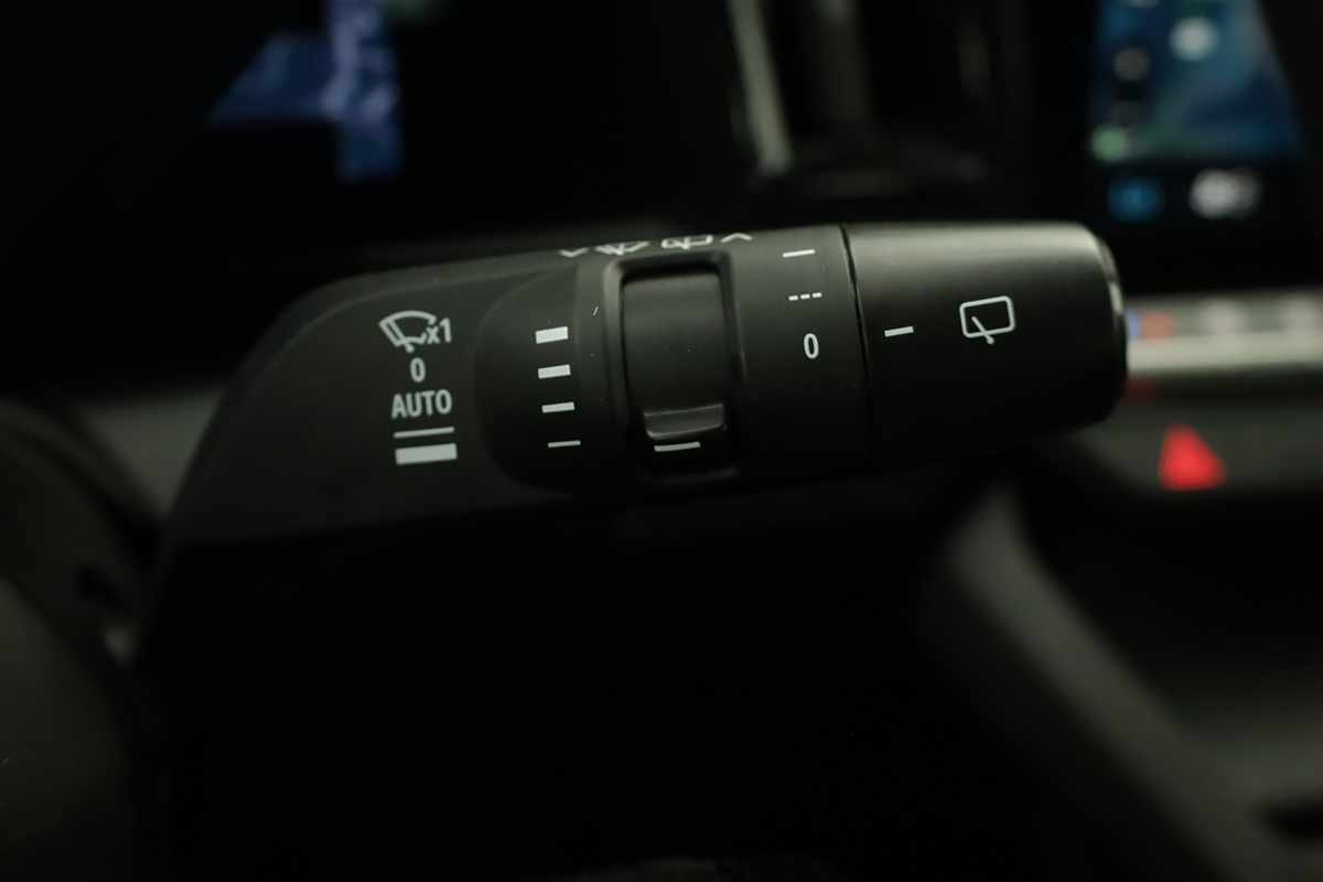 renault-megane-e-tech-2024-eletrico-0cc