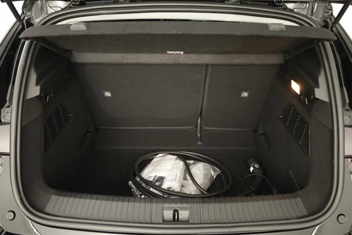renault-megane-e-tech-2024-eletrico-0cc