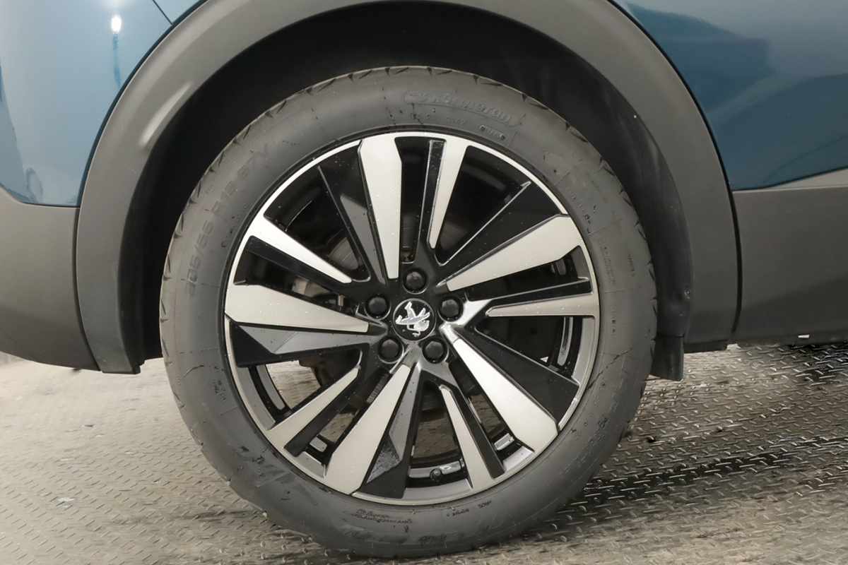peugeot-3008-2024-gasolina-1199cc