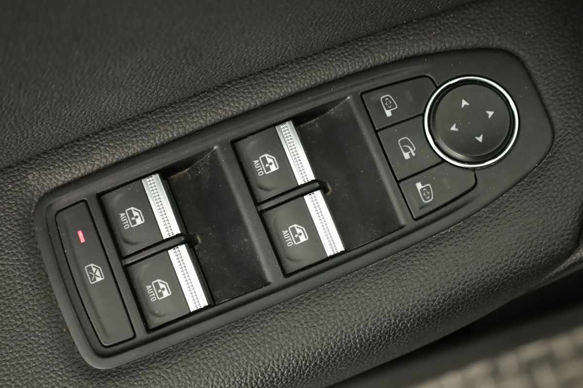 renault-captur-2024-gpl-999cc