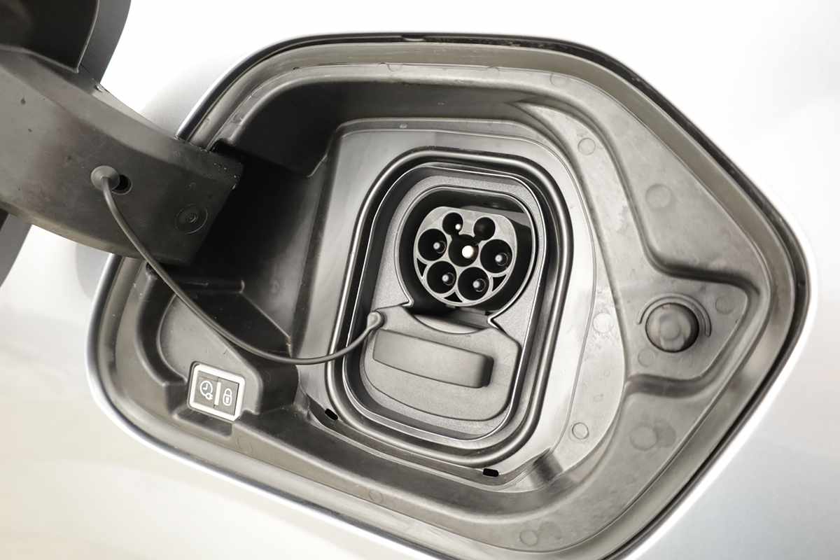peugeot-e-208-2025-eletrico-0cc