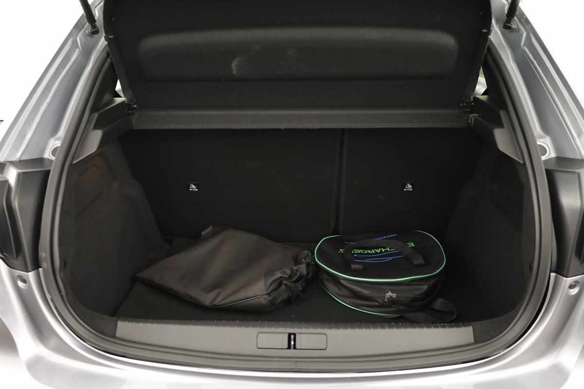 peugeot-e-208-2025-eletrico-0cc
