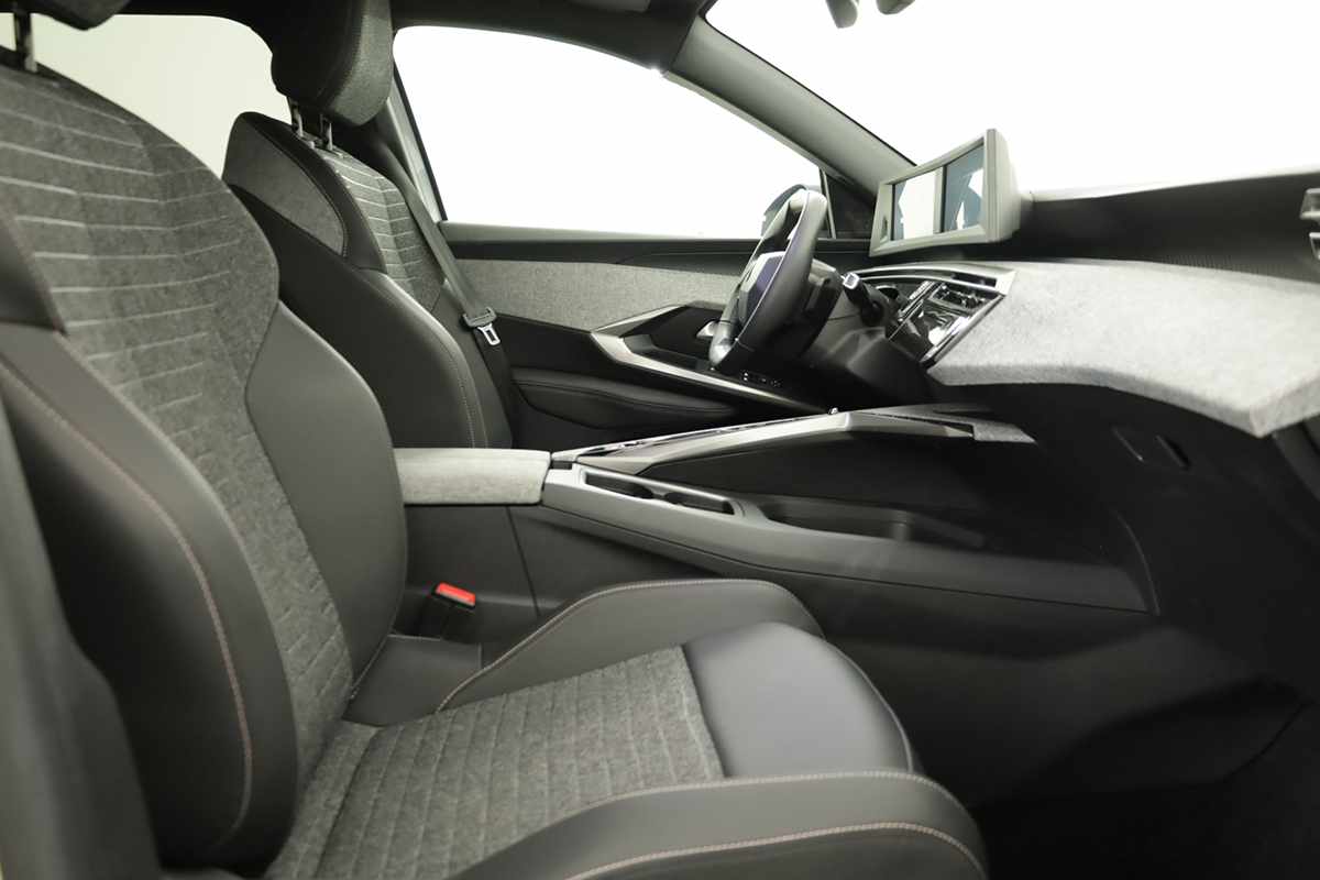 peugeot-5008-2025-gasolina-1199cc