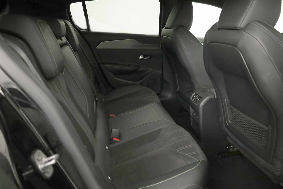 peugeot-308-2024-gasolina-1199cc