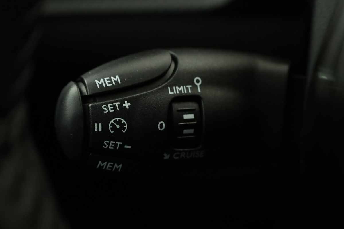 peugeot-2008-2025-gasolina-1199cc
