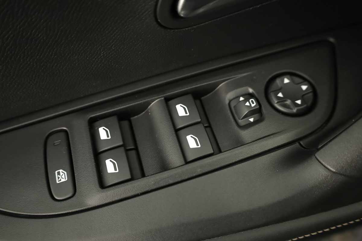 peugeot-2008-2025-gasolina-1199cc