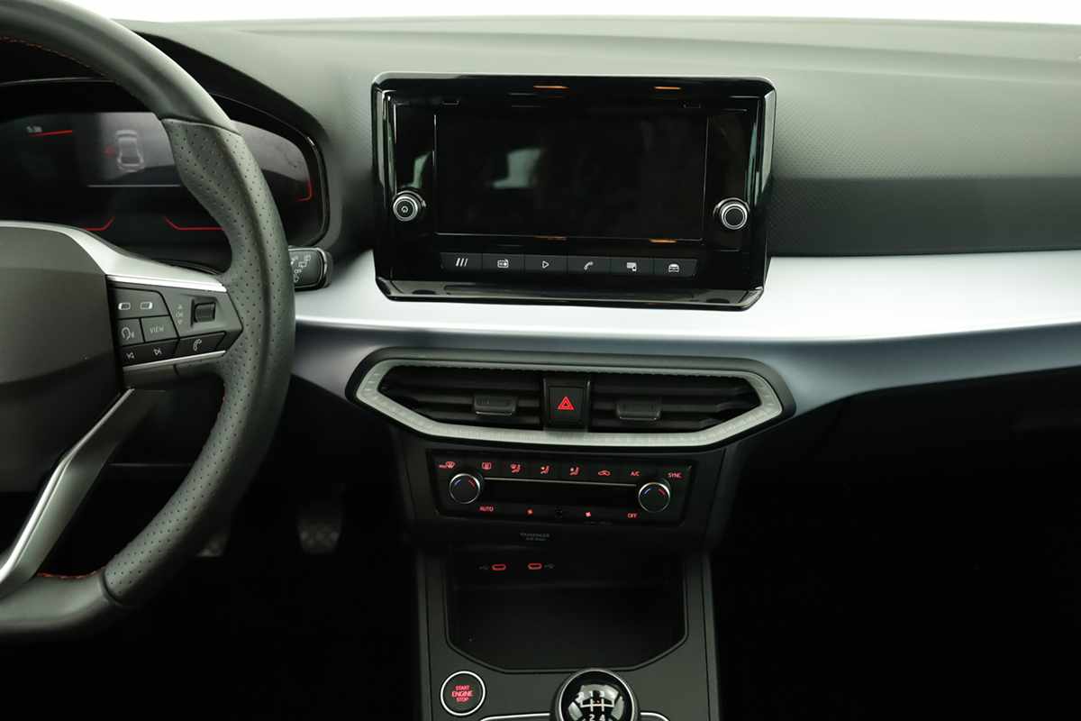 seat-ibiza-2025-gasolina-999cc