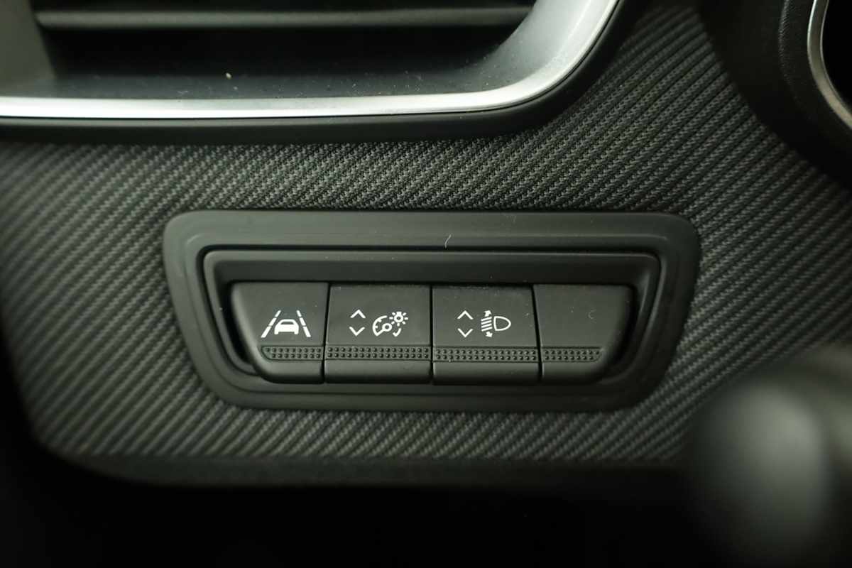 renault-clio-2024-gasolina-999cc