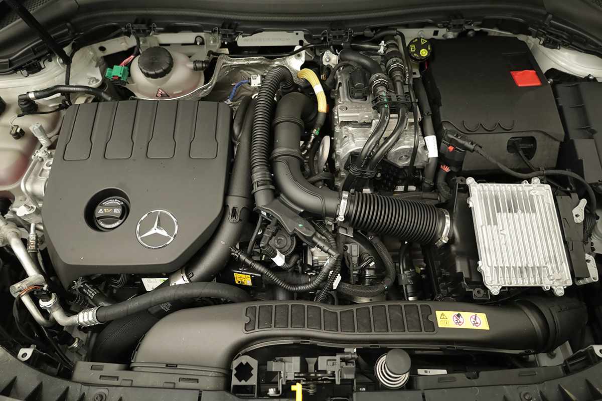 mercedes-benz-classe-b-2024-hibrido-a-gasolina-1332cc