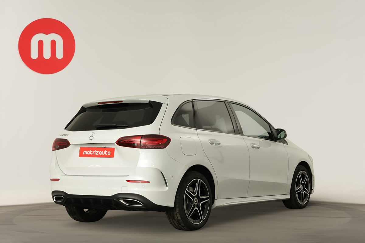 mercedes-benz-classe-b-2024-hibrido-a-gasolina-1332cc