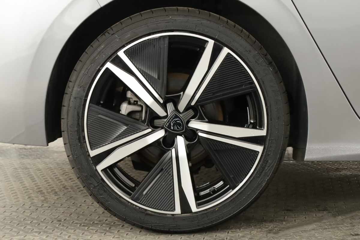 peugeot-308-2024-gasolina-1199cc