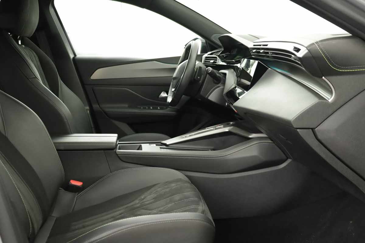peugeot-308-2024-gasolina-1199cc