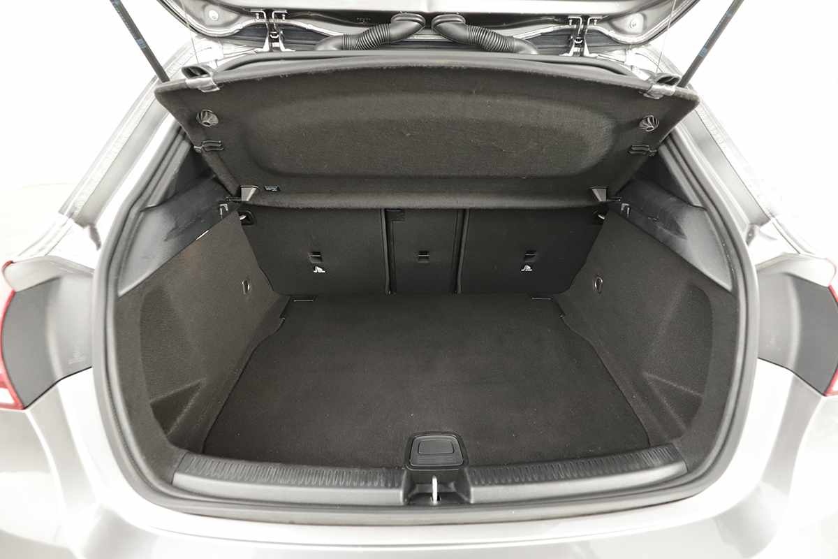 mercedes-benz-classe-a-2021-gasolina-1332cc