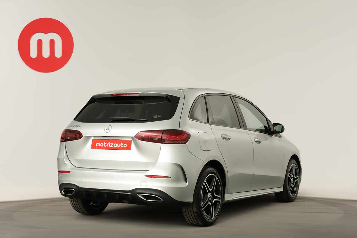 mercedes-benz-classe-b-2024-hibrido-a-gasolina-1332cc