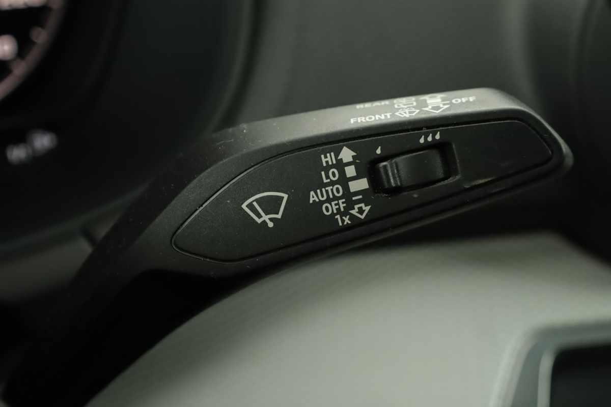 audi-q2-2023-gasolina-1498cc