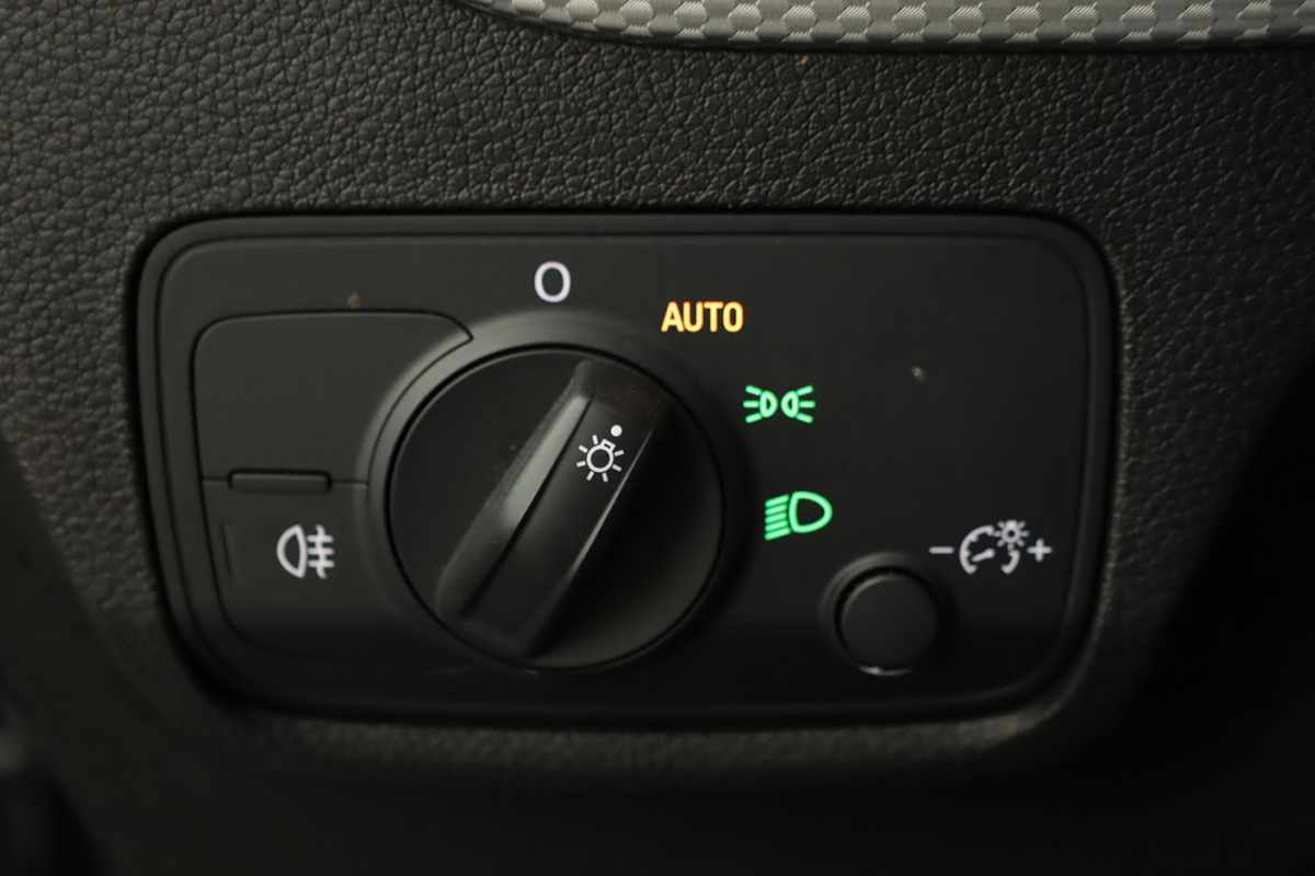 audi-q2-2023-gasolina-1498cc