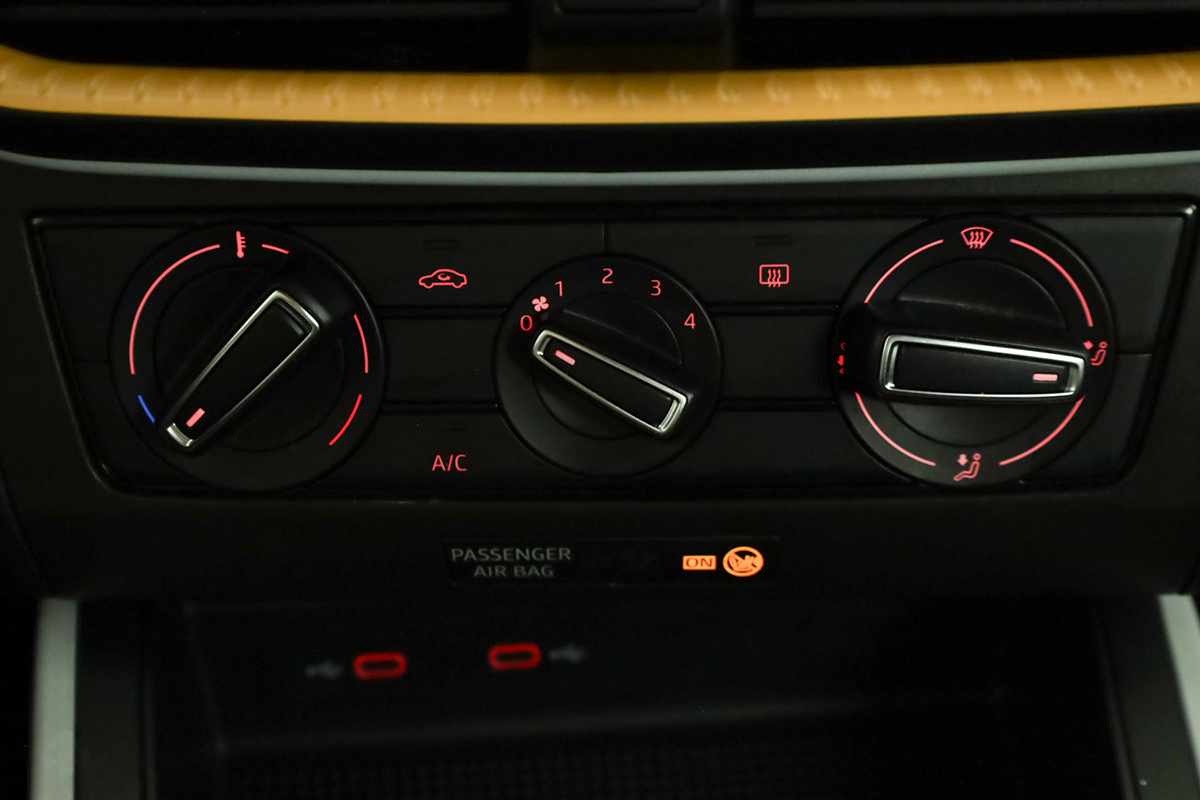 seat-arona-2023-gasolina-999cc