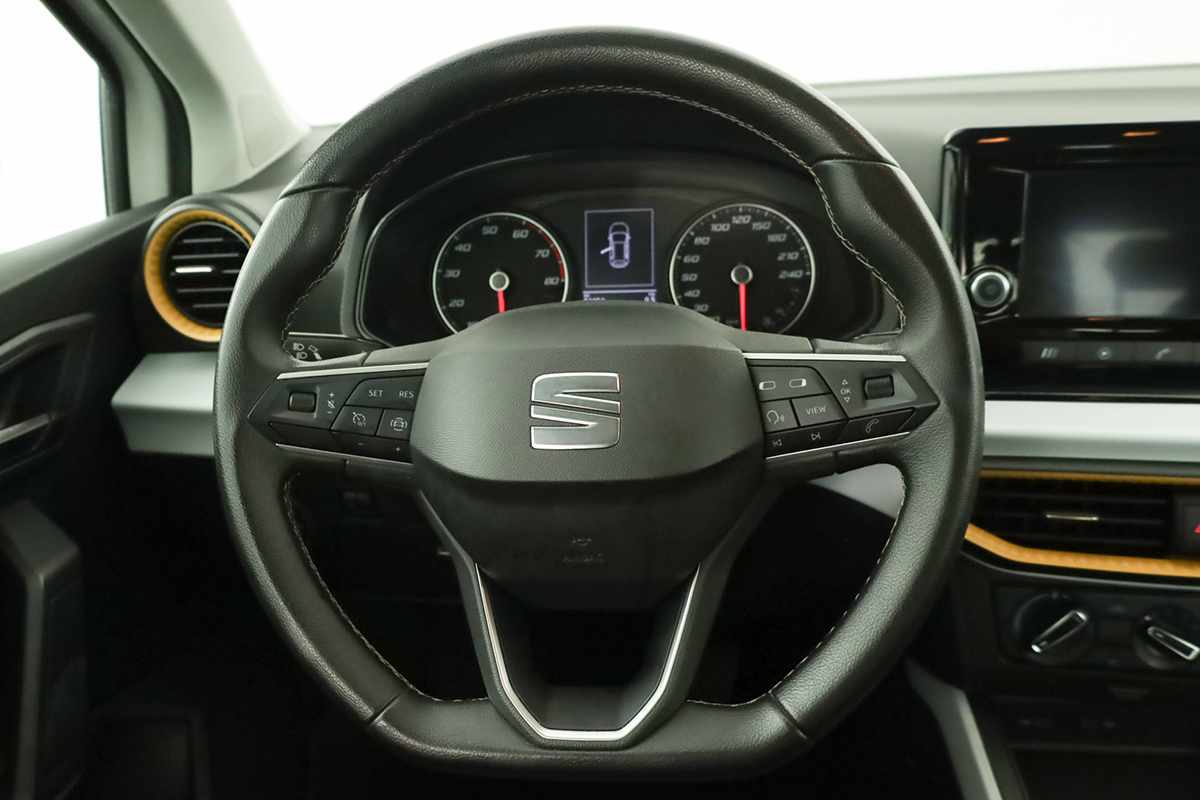 seat-arona-2023-gasolina-999cc