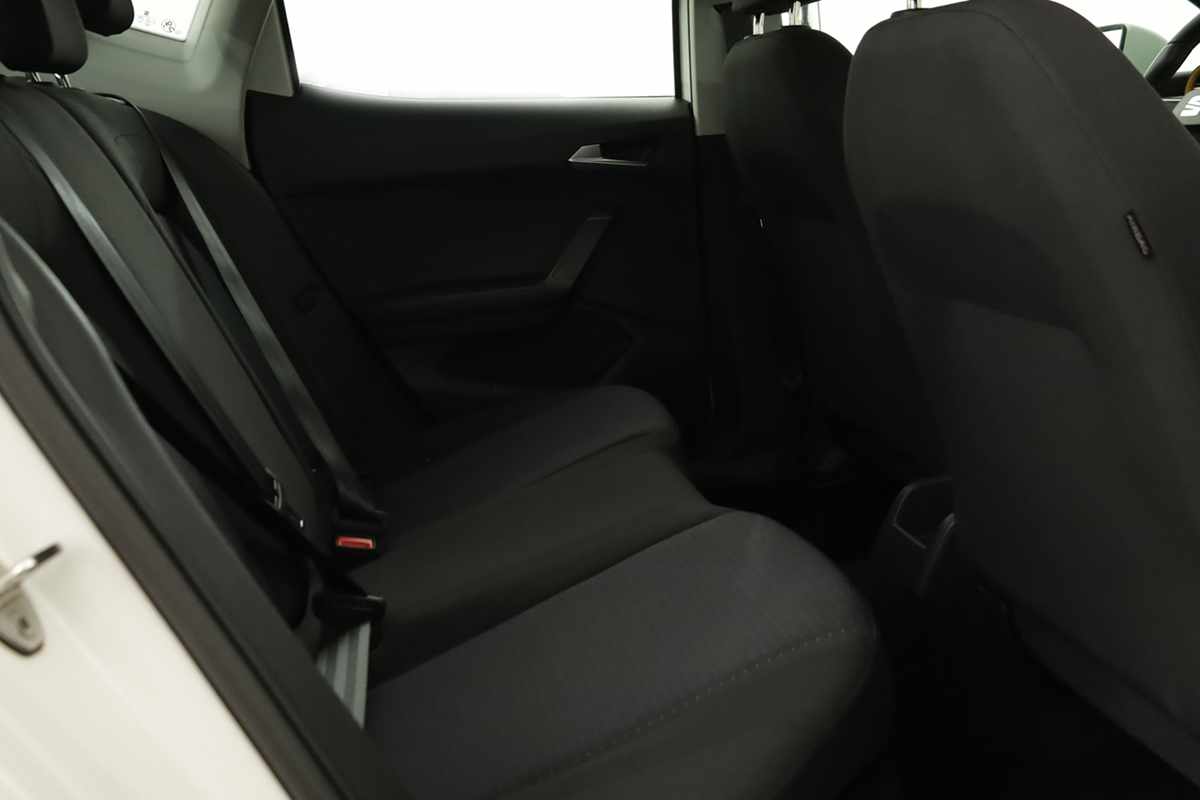 seat-arona-2023-gasolina-999cc