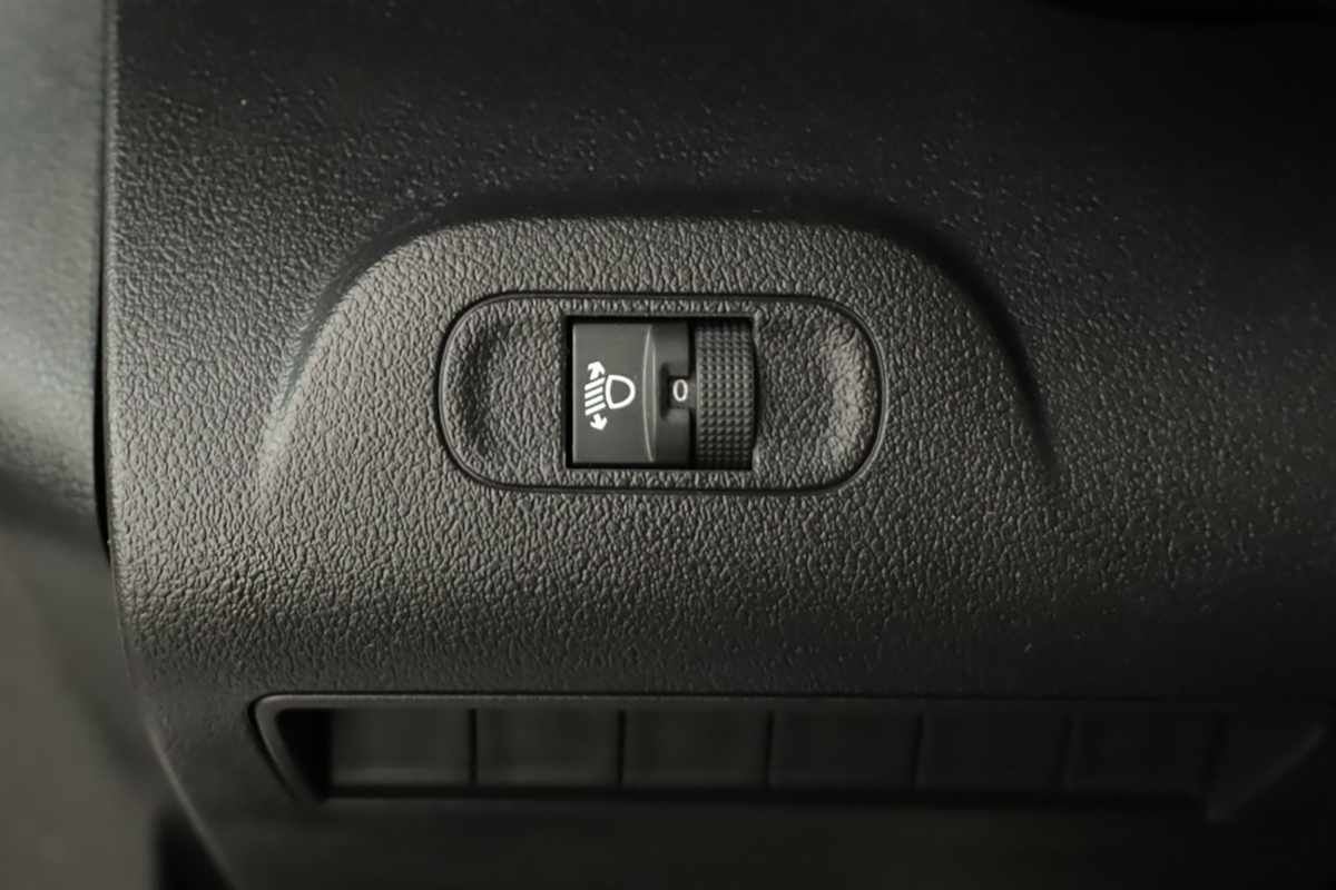 citroen-berlingo-2024-diesel-1499cc