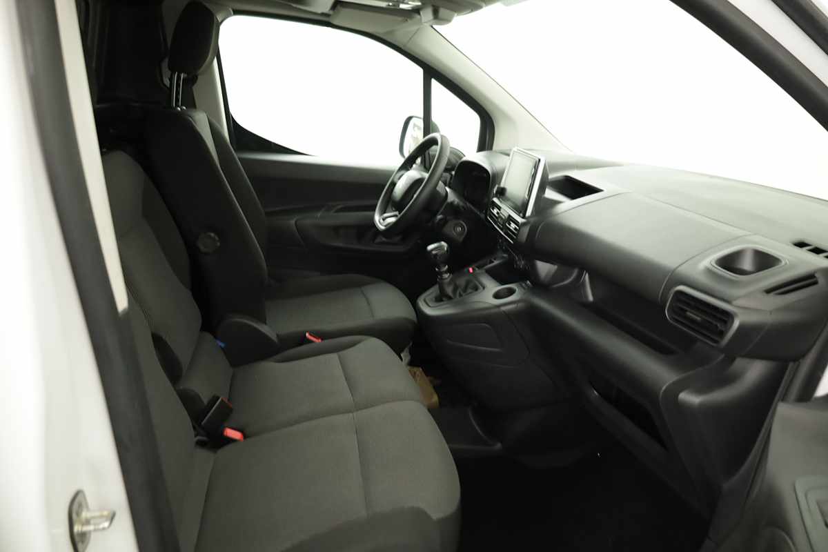 citroen-berlingo-2024-diesel-1499cc