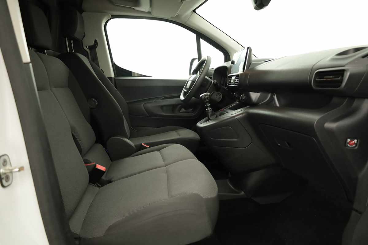 opel-combo-2024-diesel-1499cc