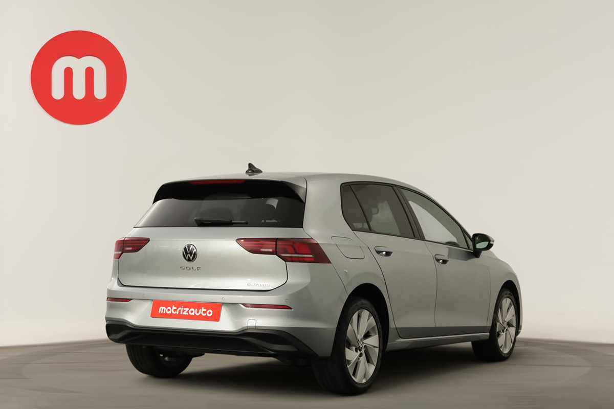 volkswagen-golf-2025-hibrido-a-gasolina-1498cc