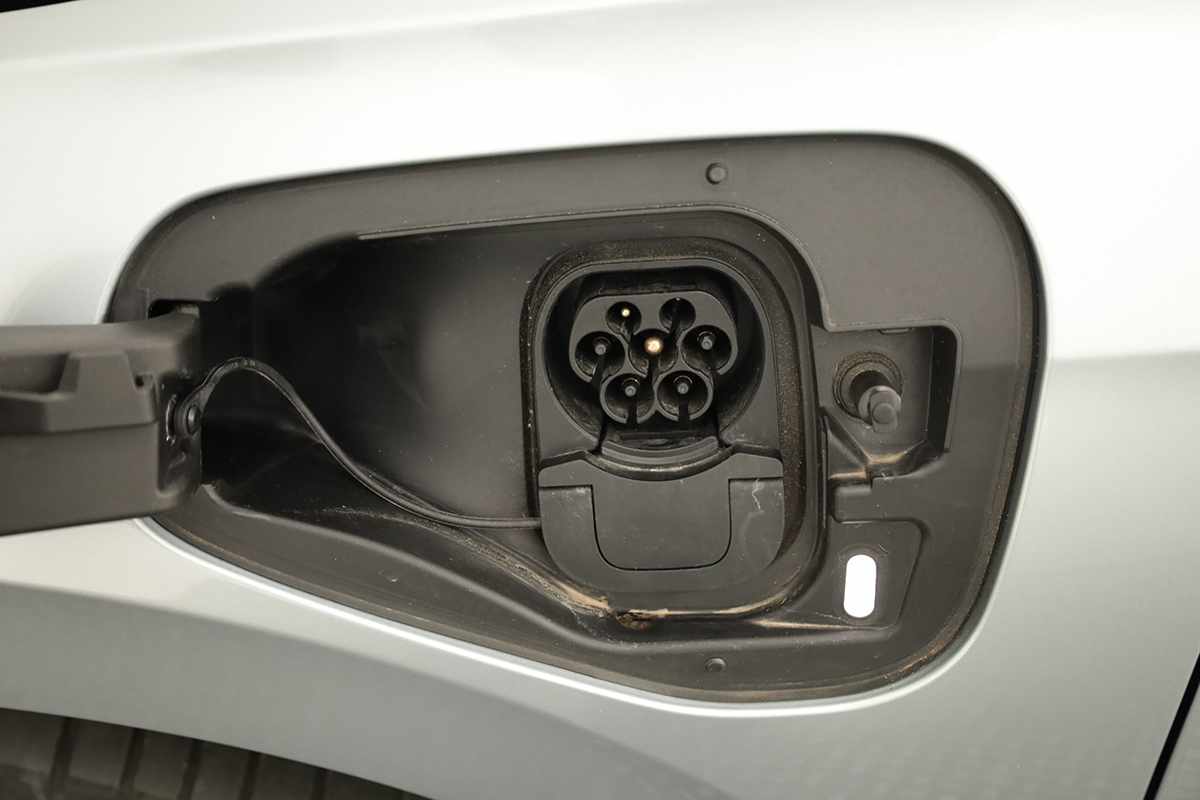 volkswagen-golf-2025-hibrido-a-gasolina-1498cc