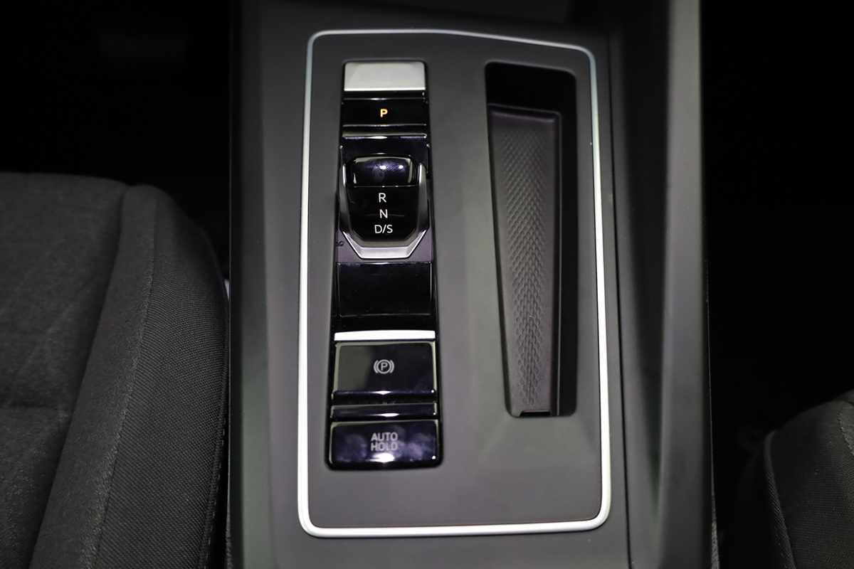 volkswagen-golf-2025-hibrido-a-gasolina-1498cc