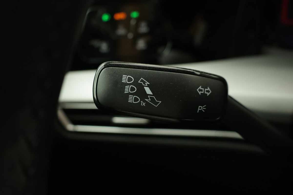 volkswagen-golf-2025-hibrido-a-gasolina-1498cc