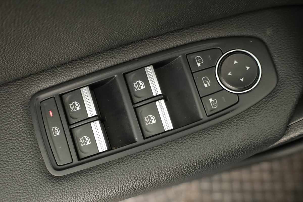 renault-captur-2024-gasolina-999cc