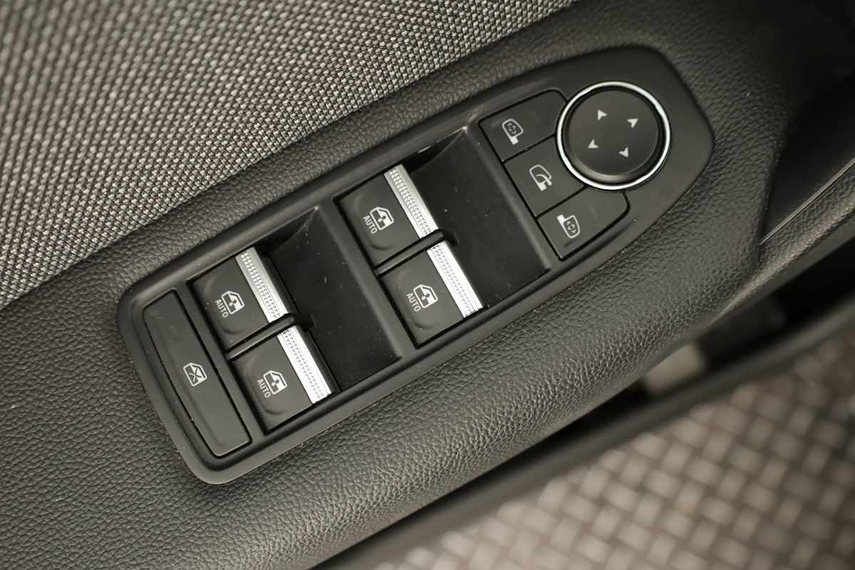 renault-captur-2024-gpl-999cc